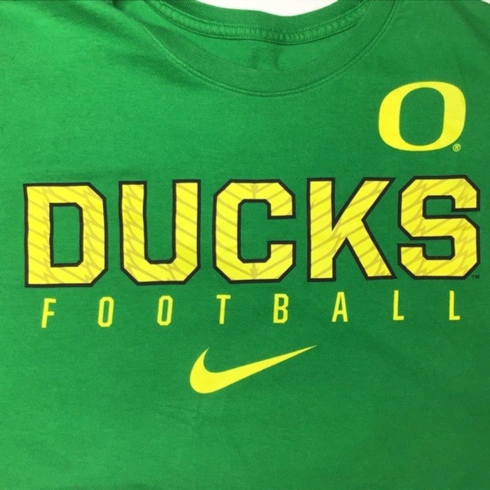 Nike Oregon Ducks Sz. Small Green Short Sleeve Tee